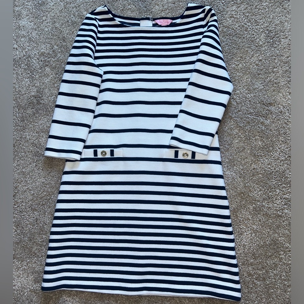 a girls Lilly pulitzer dress
